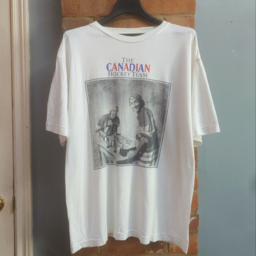 Vintage 90's Molson Canadian Hockey Team Graphic T-shirt Size XL